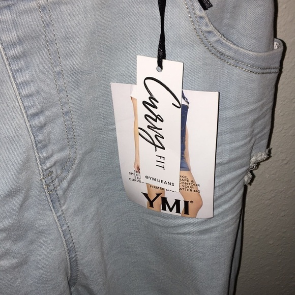 NWT YMI Curvy Fit Shortalls Light Wash Distressed - Picture 2 of 14